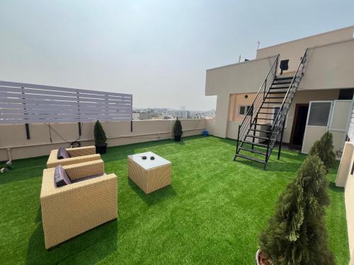 Manikonda Apartment | Mouryas pent house
