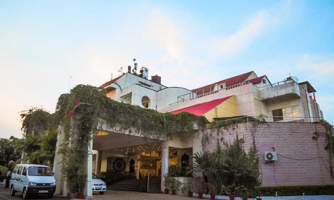 Bhopal Hotel | MPT Lake View Residency, Bhopal