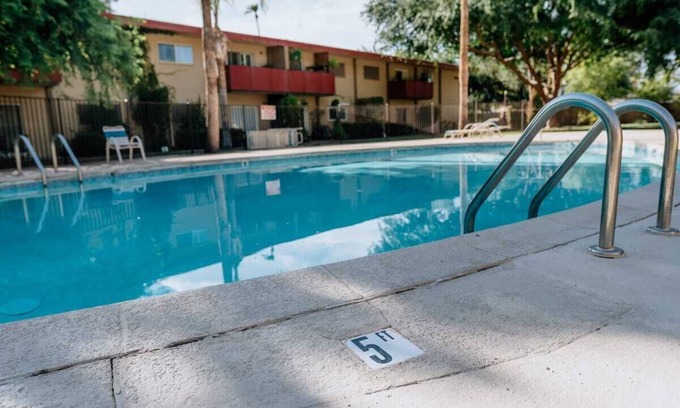 Encanto Condo | Msg for 5% off 2Bed 2Bath KingBeds 2Pools CoveredParking Midtown PHX Condo