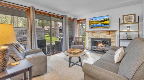 Overlook Park Apartment | Mt View Lodge - Unit 21