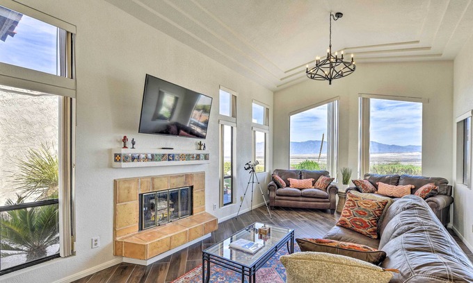 Borrego Springs House | Mtn-View Borrego Springs Home on Golf Course!