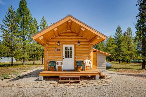 Trout Creek Apartment | Mtn Views and Fireplace Cozy Trout Creek Tiny Home