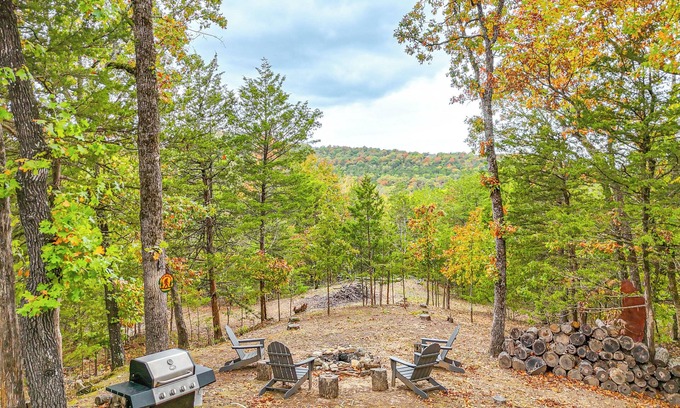 Eureka Springs House | Mtn Views & Fire Pit: Eureka Springs Home