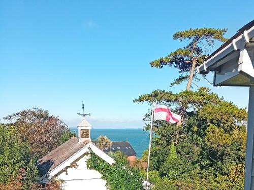 Totland Bay House | Mulberry Lodge