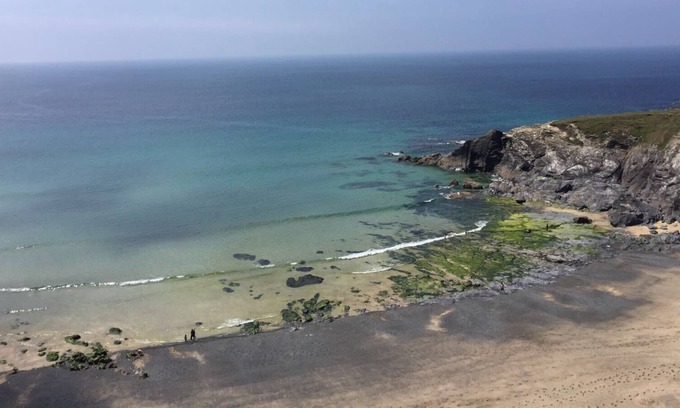 Mullion House | Mullion Coastpath, sea views, access to pool subject to availability