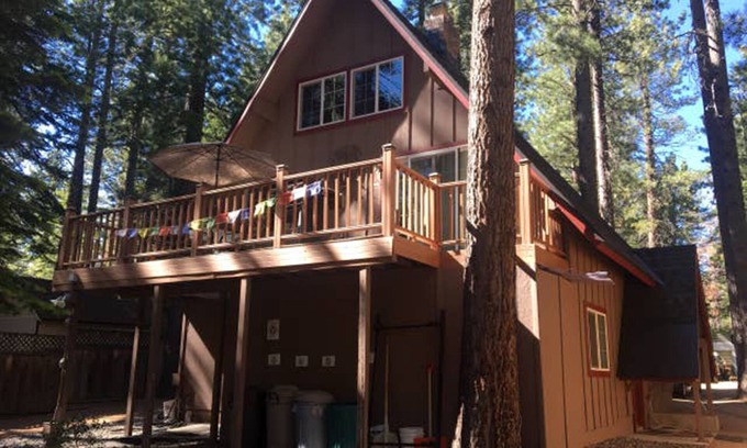 South Lake Tahoe Cabin | Multi-level A-Frame Cabin w/PRIVATE HOT TUB, SAUNA w/HEATED SIDEWALK -Sleeps 8