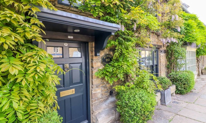 Burford Cottage | Murton Cottage
