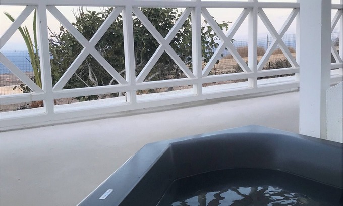 Oia Apartment | Muses Cycladic Suites - Compact Two-Bedroom Apartment with Outdoor Hot Tub