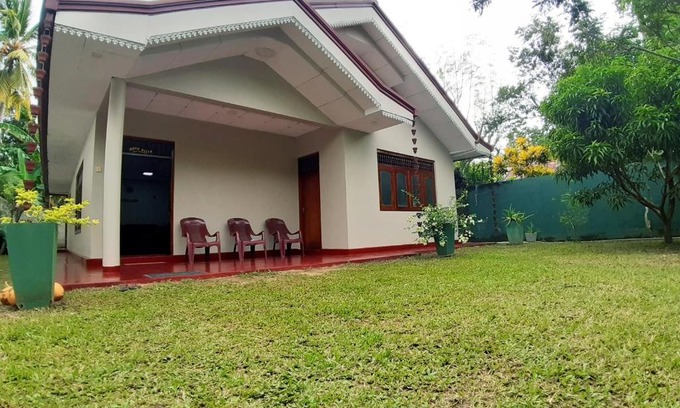 Dickwella Apartment | Mutu villa