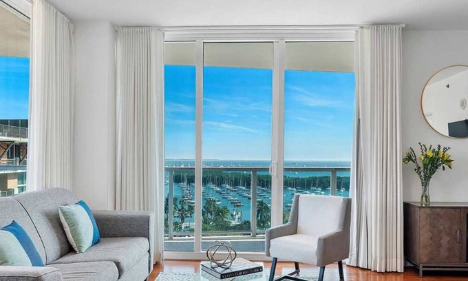 Coconut Grove Apartment | MVR-The Stay You-ll Talk About All Year