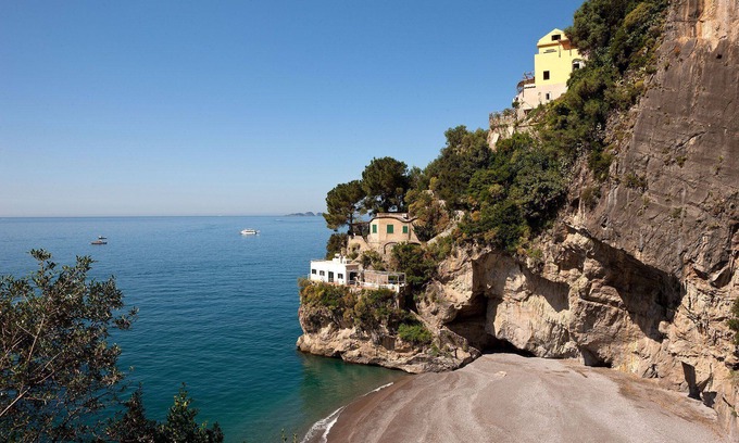 Positano City Centre Apartment | My Rental Homes - Romantic Tower with shared pool, terrace and sea view