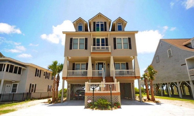 Crescent Beach House | Myrtle Beach Oceanfront Home, 8 Bedroom + 8.5 Bathrooms - Sleeps 26!