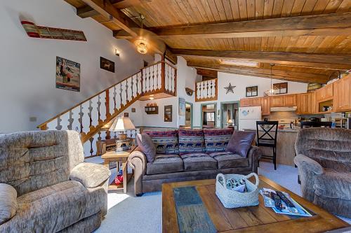 Bartlett House | N10 Sandtrap Loop