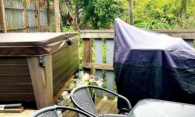 Eureka Cottage | nA breath-taking place Take a deep breath, Inhale peace and Exhale happiness.n n