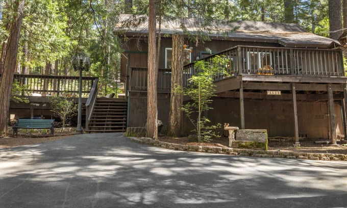 Long Barn Cabin | Nana’s Cozy Cottage in Long Barn – Gated Mountain Retreat