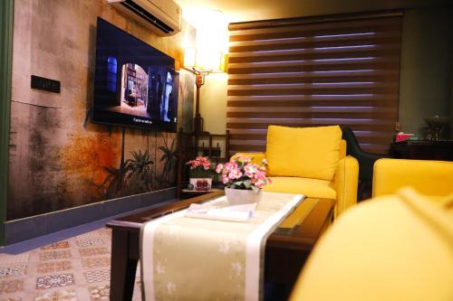 Narsimhapur Apartment | Nandanam-Relax & Unwind In Style