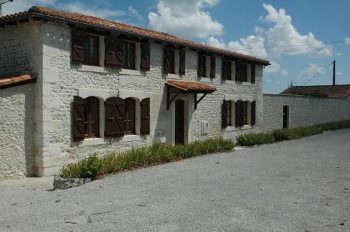 Nanteuil-de-Bourzac Villa | Nandolle Farmhouse