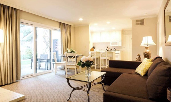 The Grove Apartment | Napa Escape | Luxe King Bed | Near Wineries & Spa