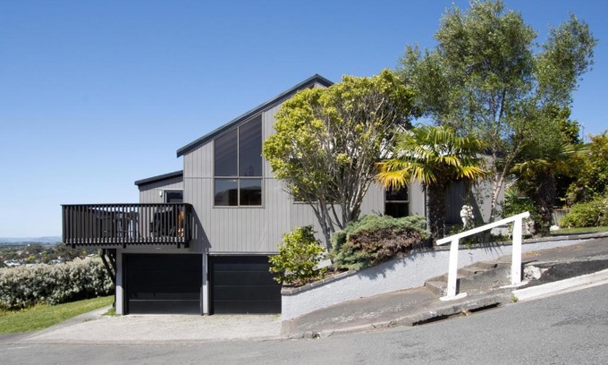 Hospital Hill House | Napier Views - Napier Holiday Home