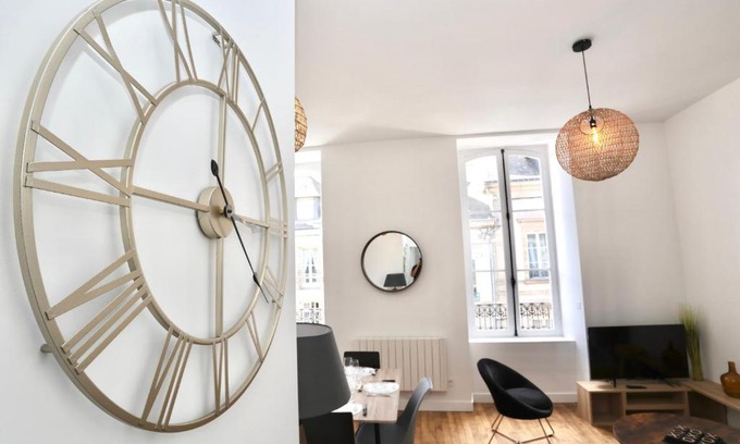 Pontivy Apartment | Napoléon Gare 6 T2 1er etage ByLocly