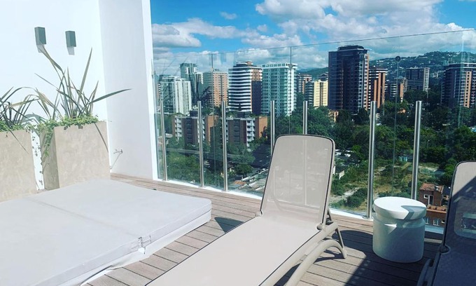 Zona 13 Apartment | Narama