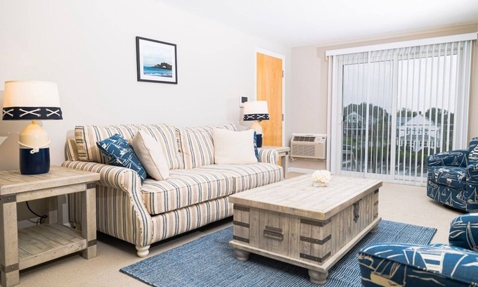Kenyon Apartment | Narragansett Pier - Ocean View