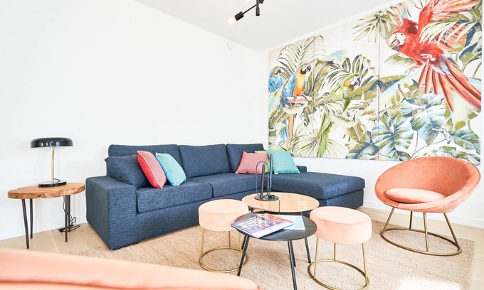 Plasky Apartment | NATO&EU 2BR Apt - Free Parking/Washer/Luggage Room