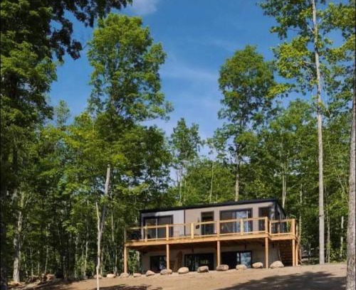 La Minerve Ski Chalet | Nature Tranquility & Hiking - Chalet FloFie