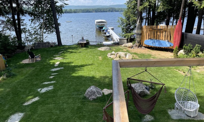 Belgrade Cottage | Natures Classroom Awaits/4Seasons/Posh Yet Rustic/Hot Tub Sunsets, Fires & More!