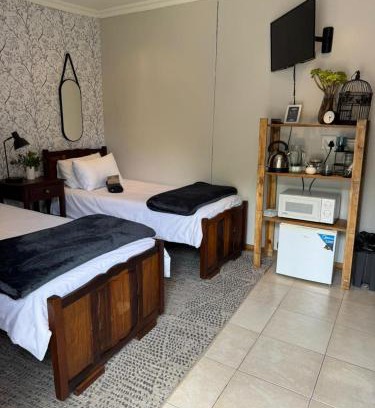Bloemfontein House | Naude Guest House