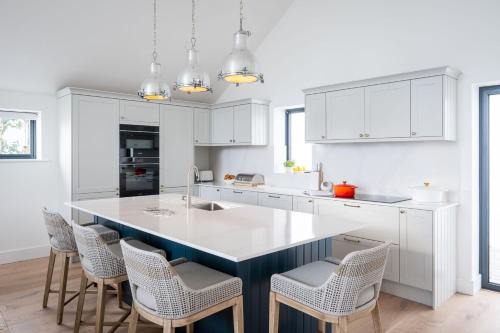 Salcombe House | Nautica