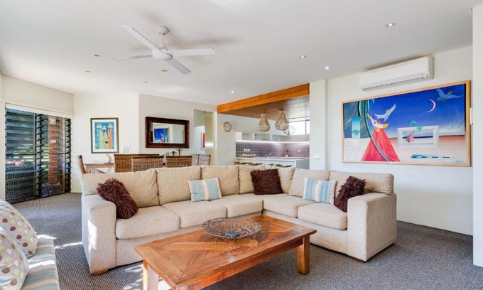 Sapphire Beach Apartment | Nautilus Beachfront Villas & Spa