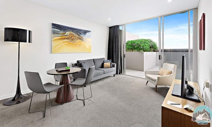 Chatswood CBD Apartment | NCHA088-1108 · Aircabin|Chatswood|Modern|Top Penthouse|2 Beds Apt