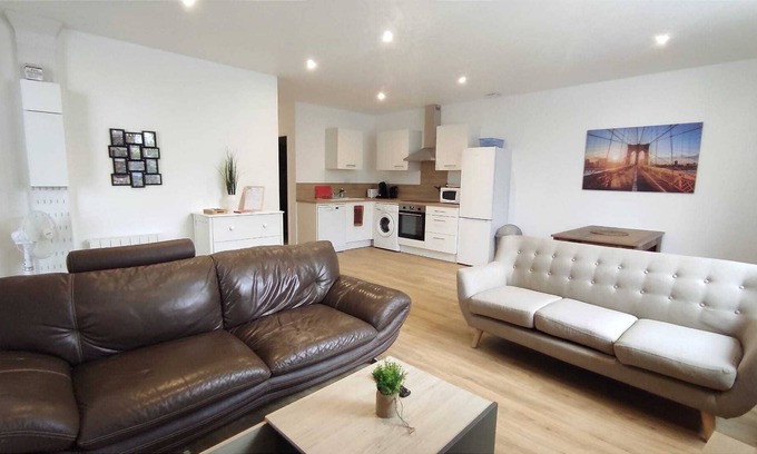 Cognac Apartment | N°3 Appart' tout confort, near the train station, COGNAC