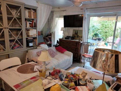 Cannes Apartment | Near Croisette nice studio garden pool