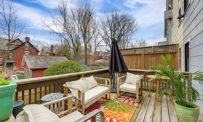 East Walnut HIlls House | Near Dtwn, Dining & Bars: Spacious Cincy Home Base