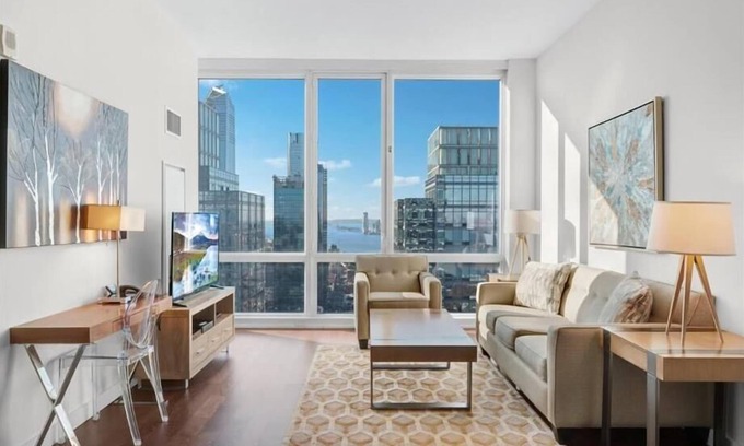 Hudson Yards Apartment | near Hudson Hards 2 Deluxe BR | 42nd Street