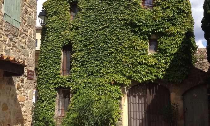 Fontareches House | Near Uzès, a village house with authentic charm and completely renovated