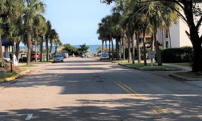 Myrtle Beach House | NEED SPACE? Entire Townhouse-Large 2-Bdrm 1,150sf Steps to Beach. 5% Off 7Nights