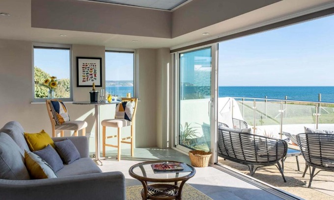 Milford on Sea House | Needles Point