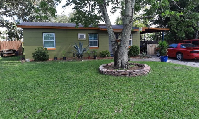 Tangelo Park House | NEIGHBOR OF THE NEWEST EPIC UNIVERSAL PARK WALKING DISTANCE.