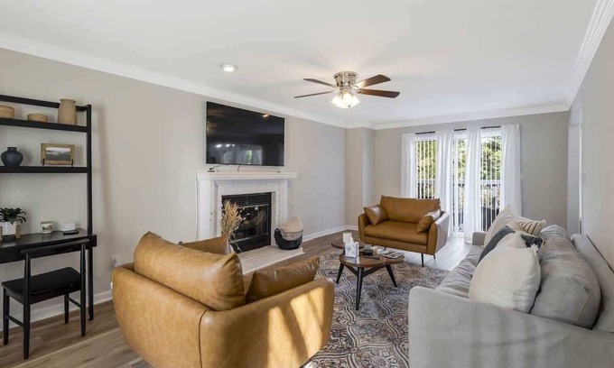 Mount Juliet House | Neighborhood Retreat Big Yard + Game Room