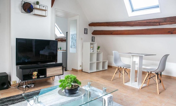 Nemours Apartment | Nemours Le Tanneurs - Vue Château