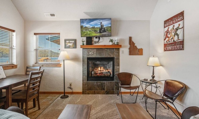 Dover Bay House | Nest in comfort and watch ospreys soar above Lake Pend Oreille. This Dover Bay hideaway blends nature, peace, and effortless style.