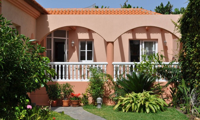 Garachico Apartment | Neu 2012 Apartment in La Caleta de Interian. Garachico