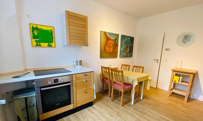 Kluesserath Apartment | NEU! Ferienwohnung Atelier 7