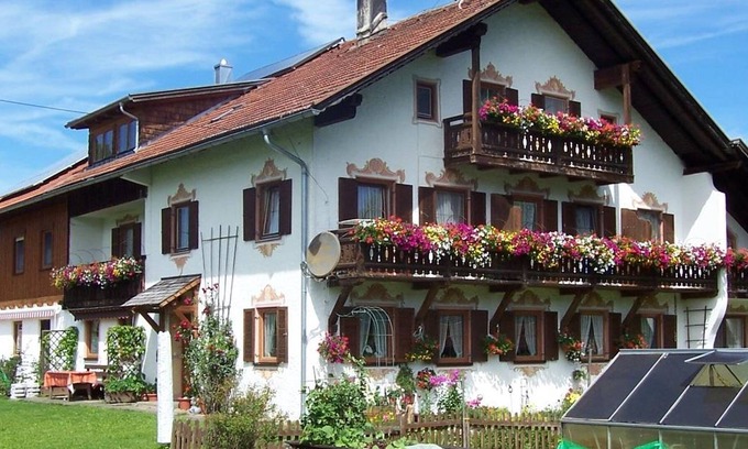 Bad Bayersoien Apartment | Neunerhof - double room No. 5
