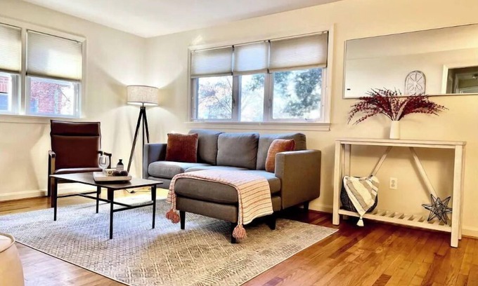 Aurora Highlands Apartment | NEW 3 Bedroom Urban Gateway
