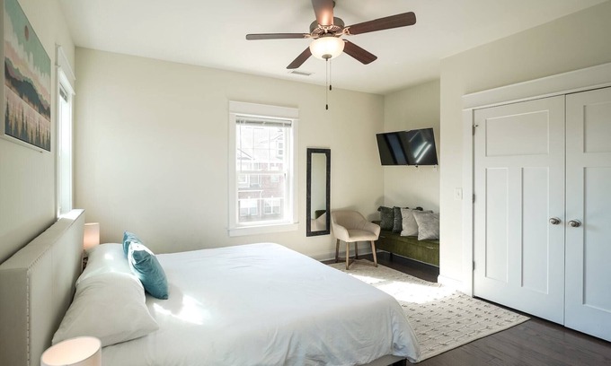 Murfreesboro House | NEW 3 BR 2+ BA Townhome | Sleeps 7 | Near Downtown