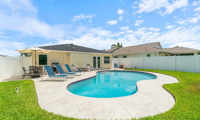 Naples Park House | NEW! 3BR Home w/Pool, Bikes - Close to Beach!